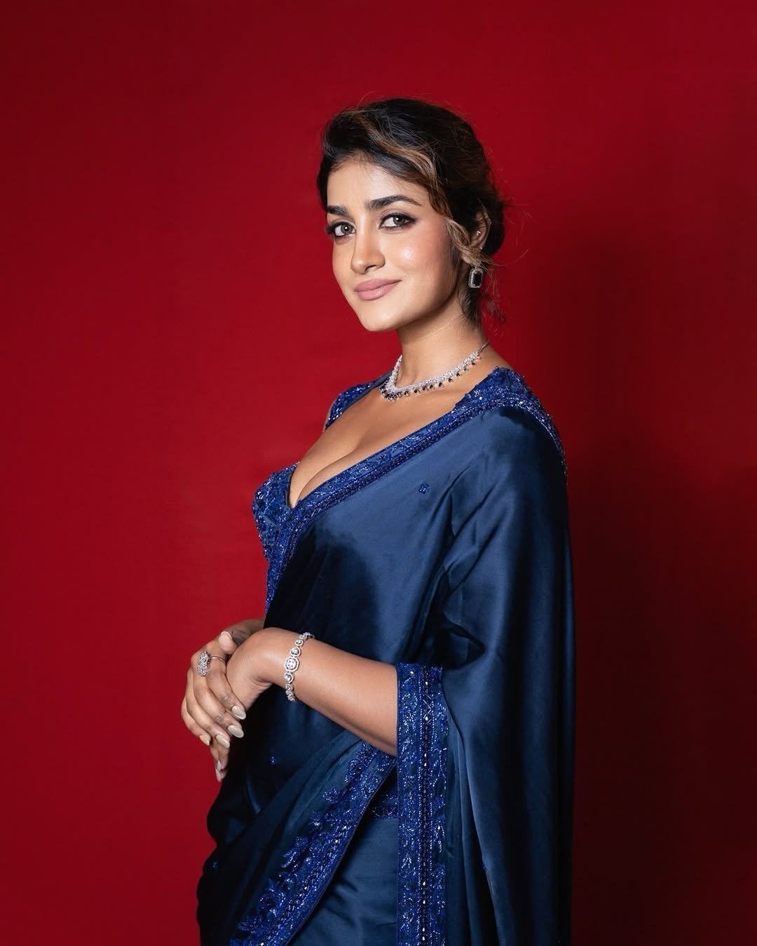 Dimple Hayathi Chic Saree Side Pose