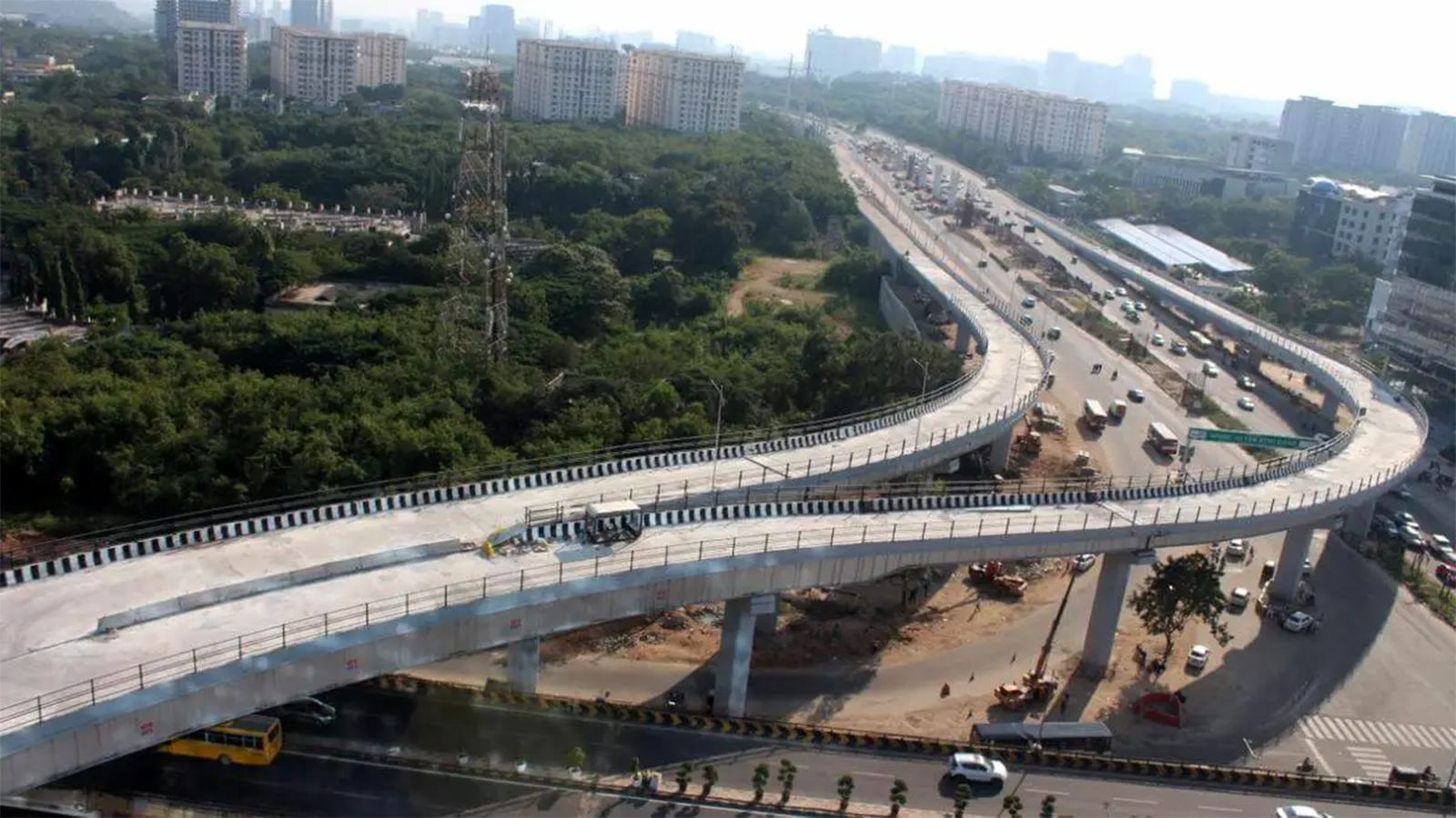 Gachibowli IIIT junction flyover construction