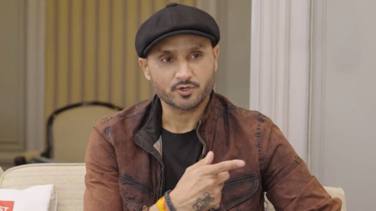 Harbhajan Singh reacts to Tanvir Ahmed