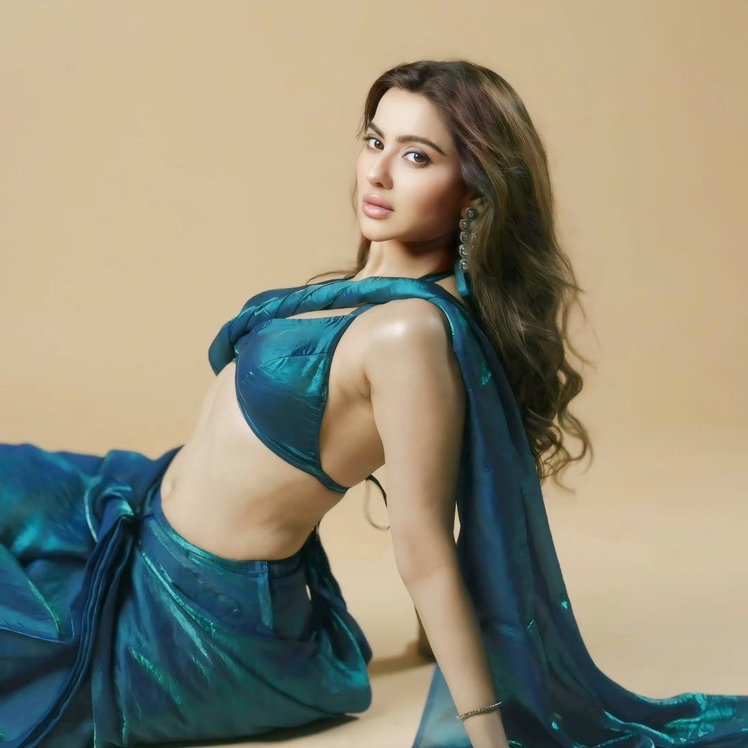 Sultry Side Profile Of Hritiqa Chheber In Saree