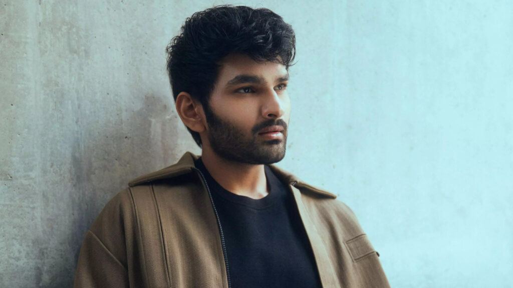 Itllu Arjuna: Aniesh Impresess With His Commitment