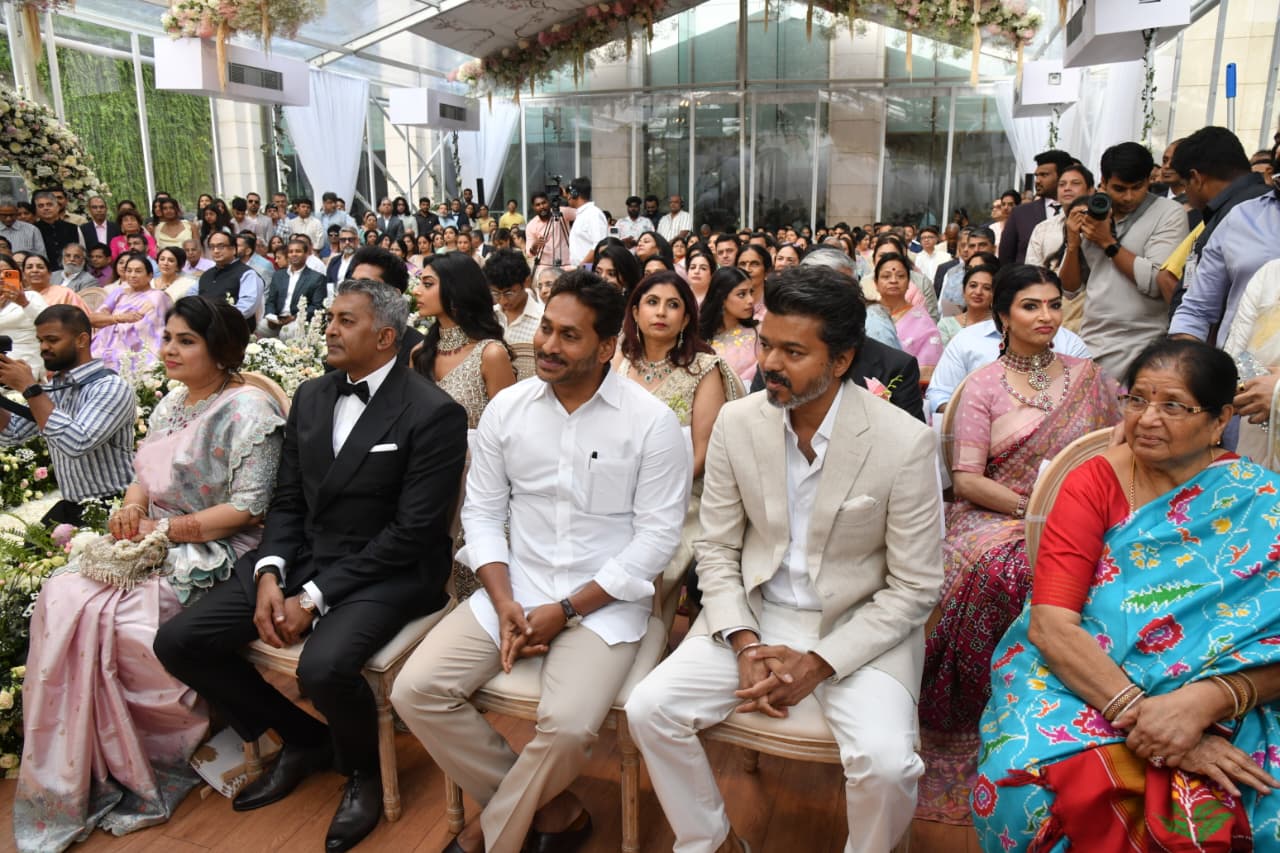 Jagan with Tamil Hero Vijay Photos