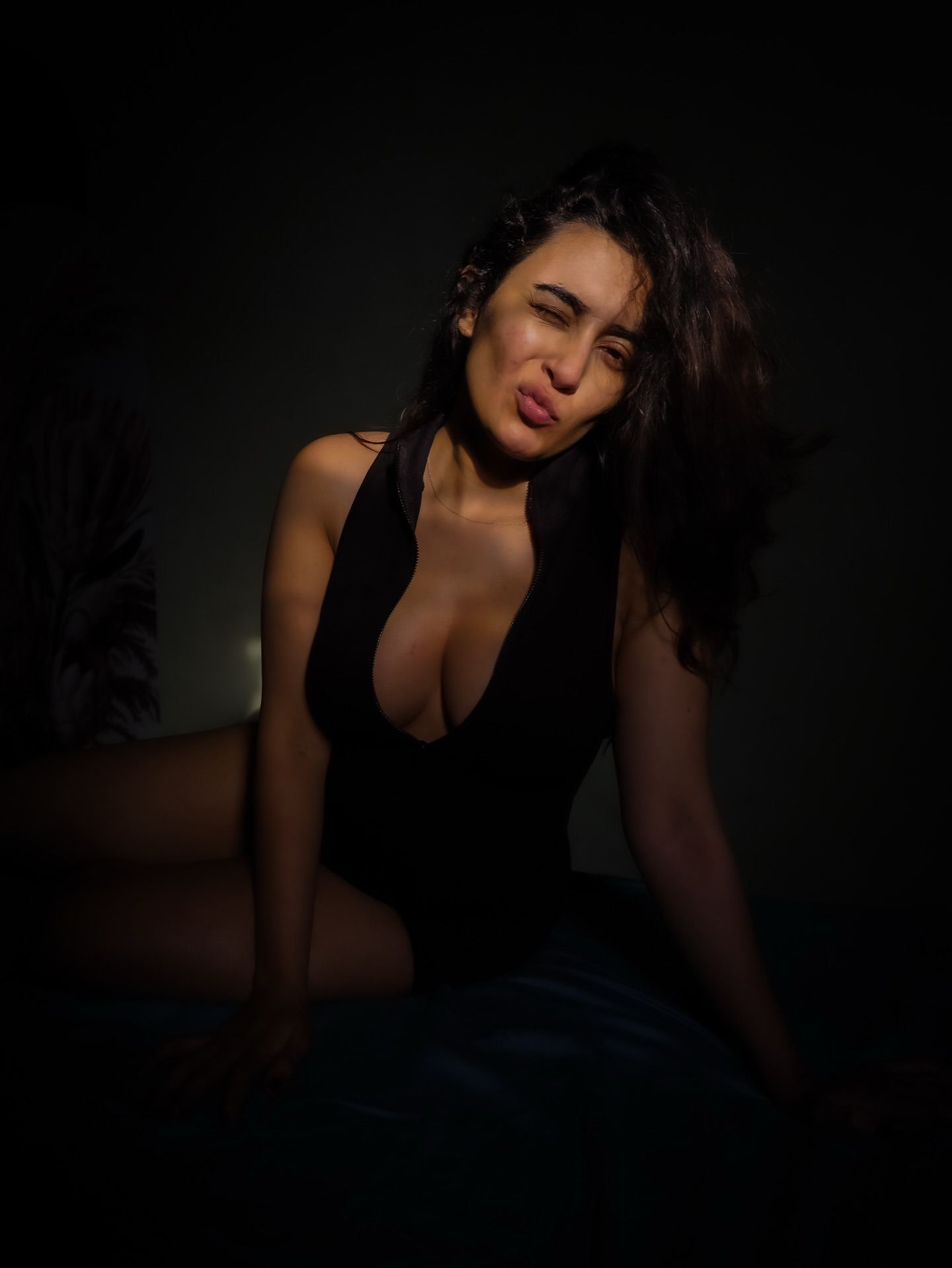 Jinal Joshi Flaunting Bold Confidence In Shadows