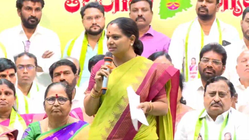 Kavitha Reconnects With KCR in Telangana Politics
