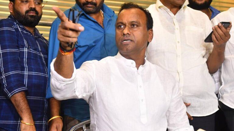 Komatireddy Raj Gopal Reddy Warning