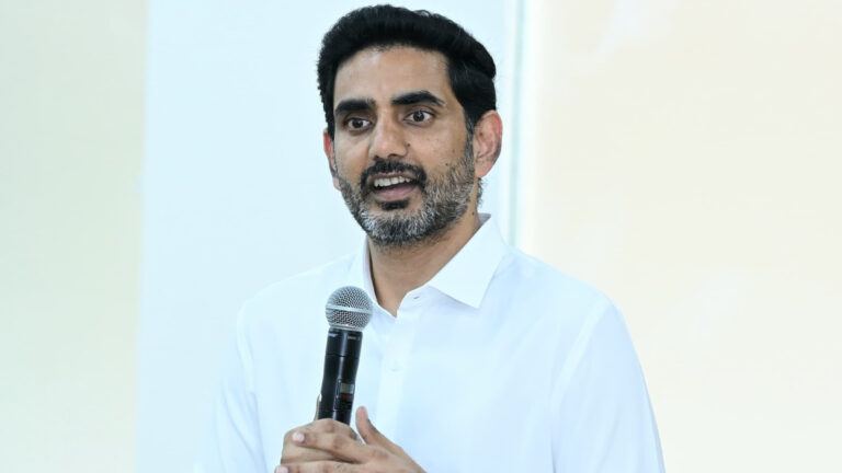 Lokesh meets Kova Bun vendor Vali