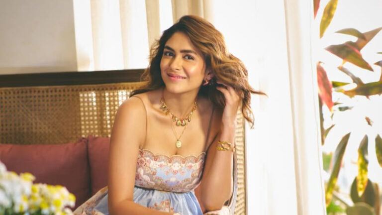 Mrunal Thakur Super 30 interview