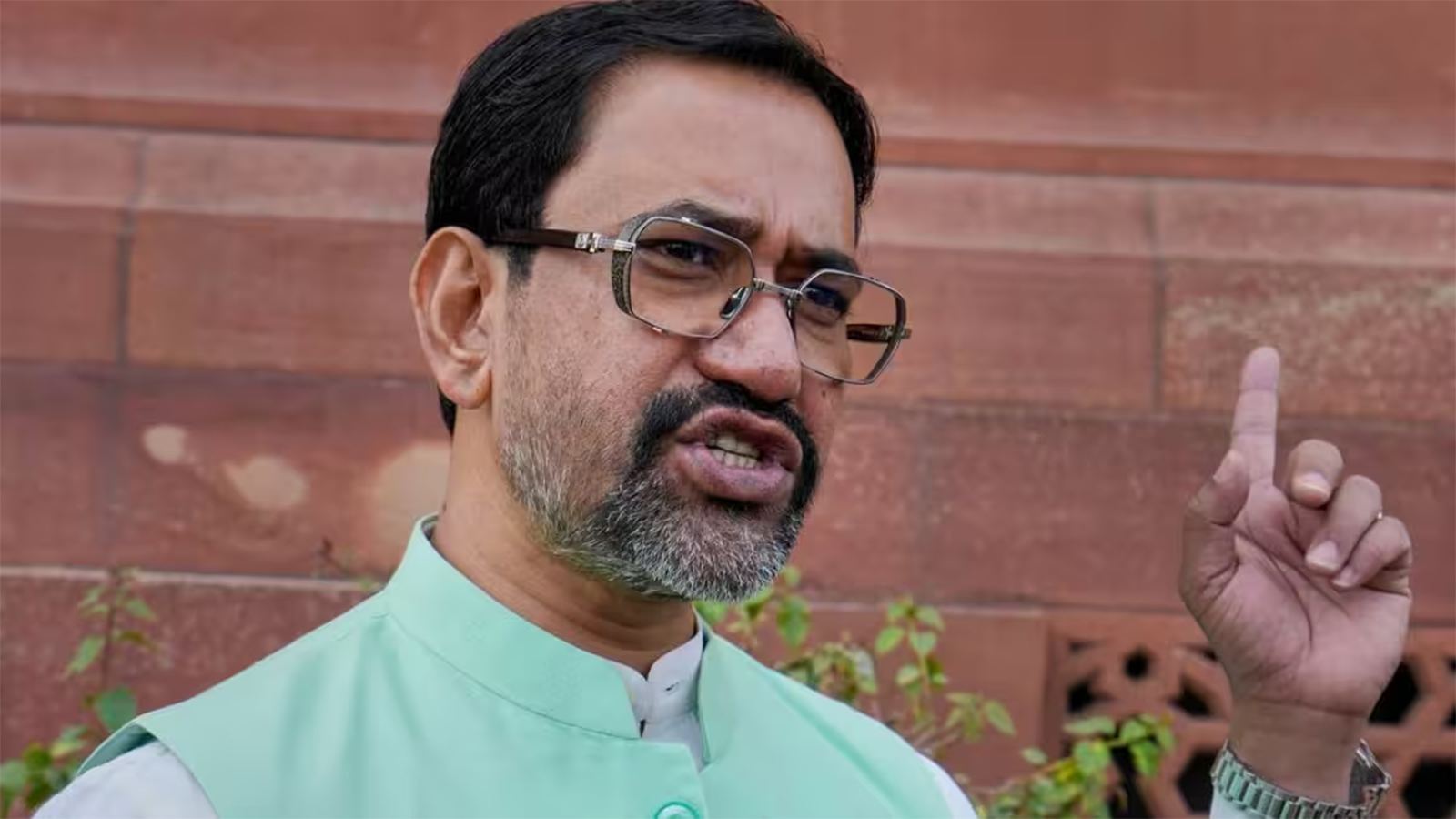 Nirahua interview controversy