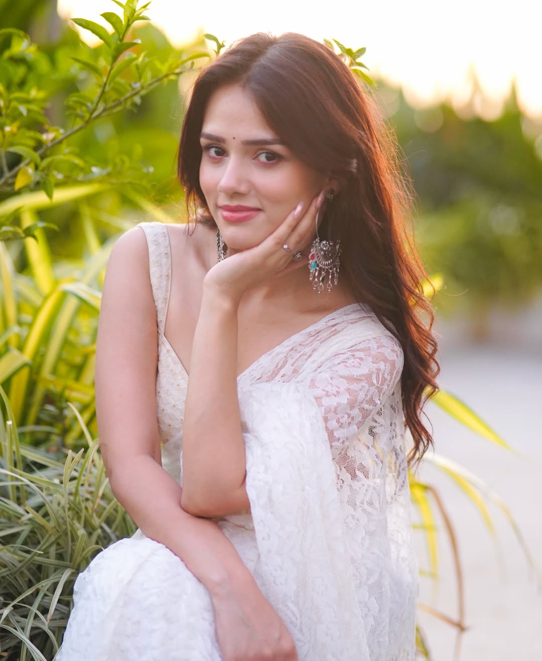 Stunning Nishi Saxena In Bold White Lace Outfit