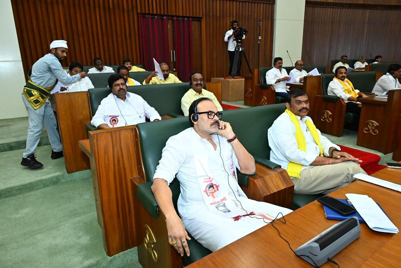 Political Leaders In Crisp White Style
