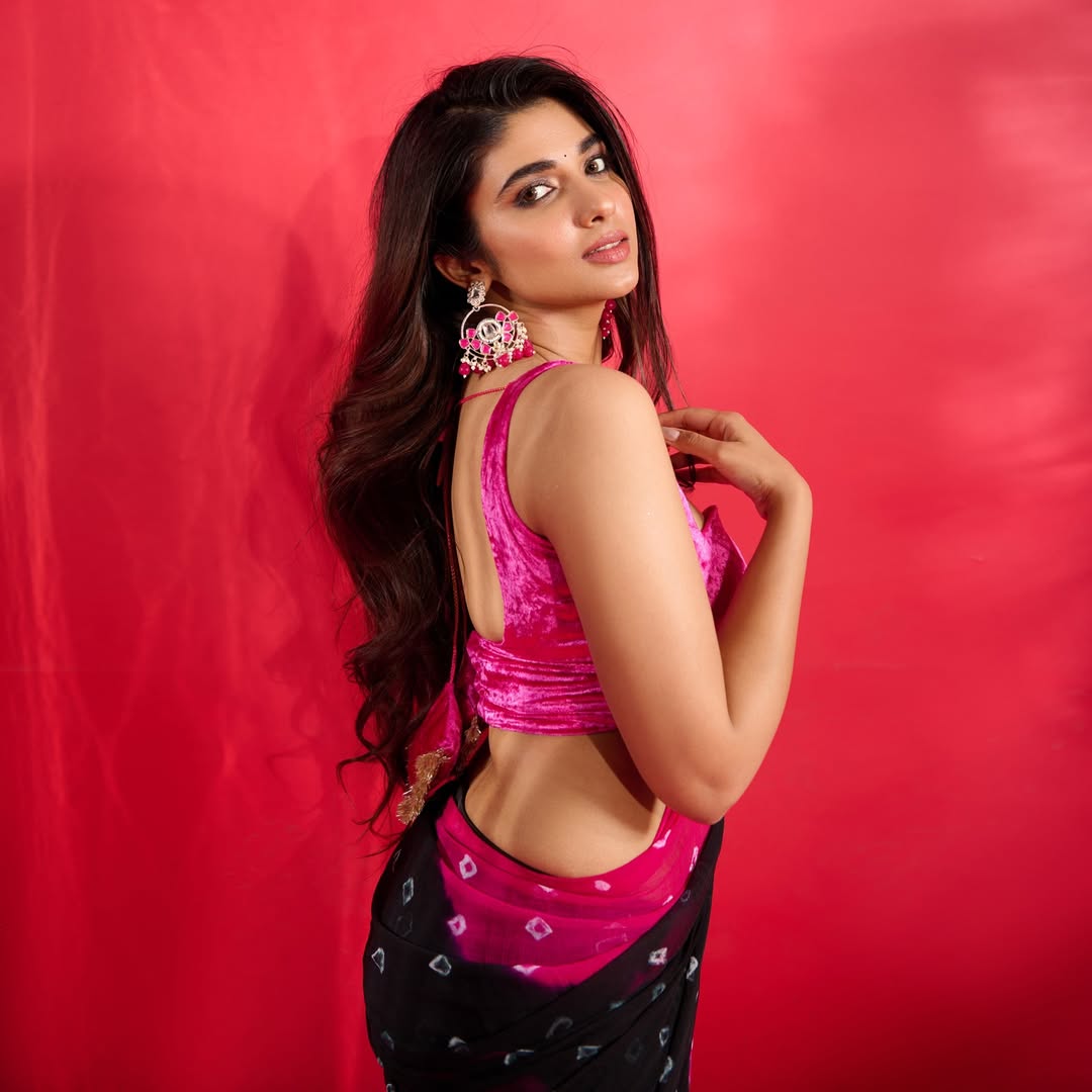 Pragya Nagra Posing In Bold Pink Velvet Crop Top.
