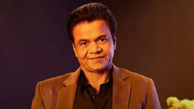 Rajpal Yadav with Priyadarshan on set