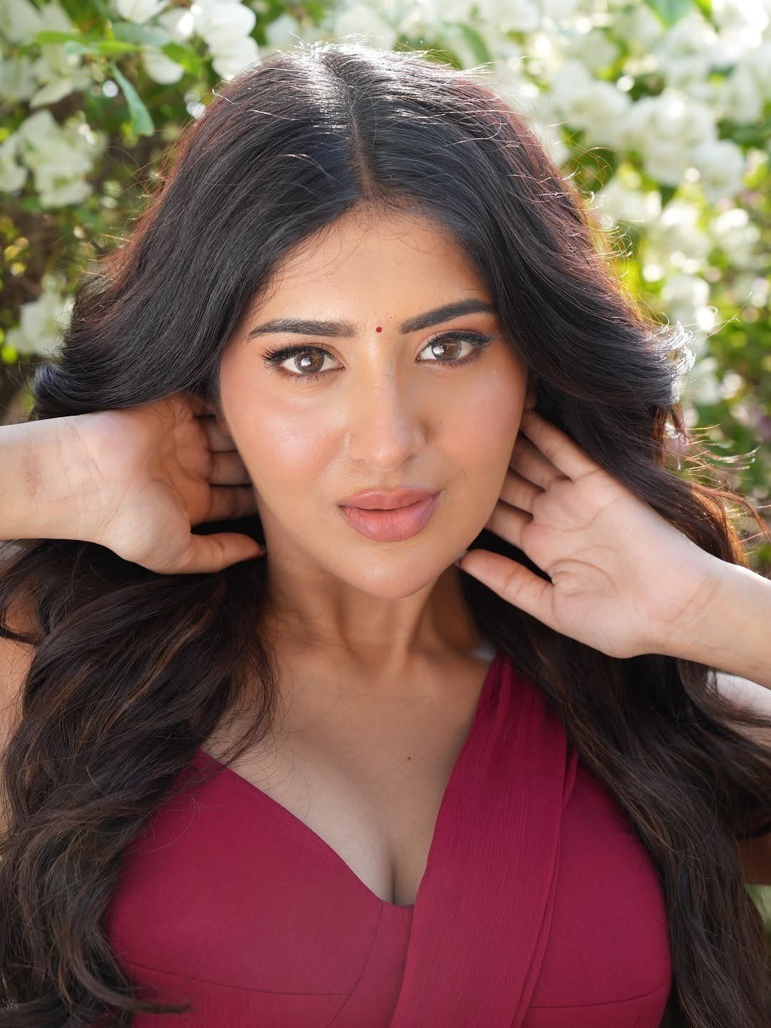 Bold Rashi Singh Flaunting Curls In Maroon Wear