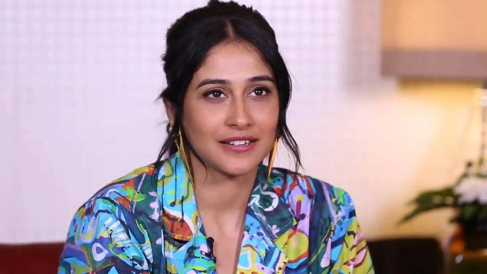 Regina Cassandra Media Discipline