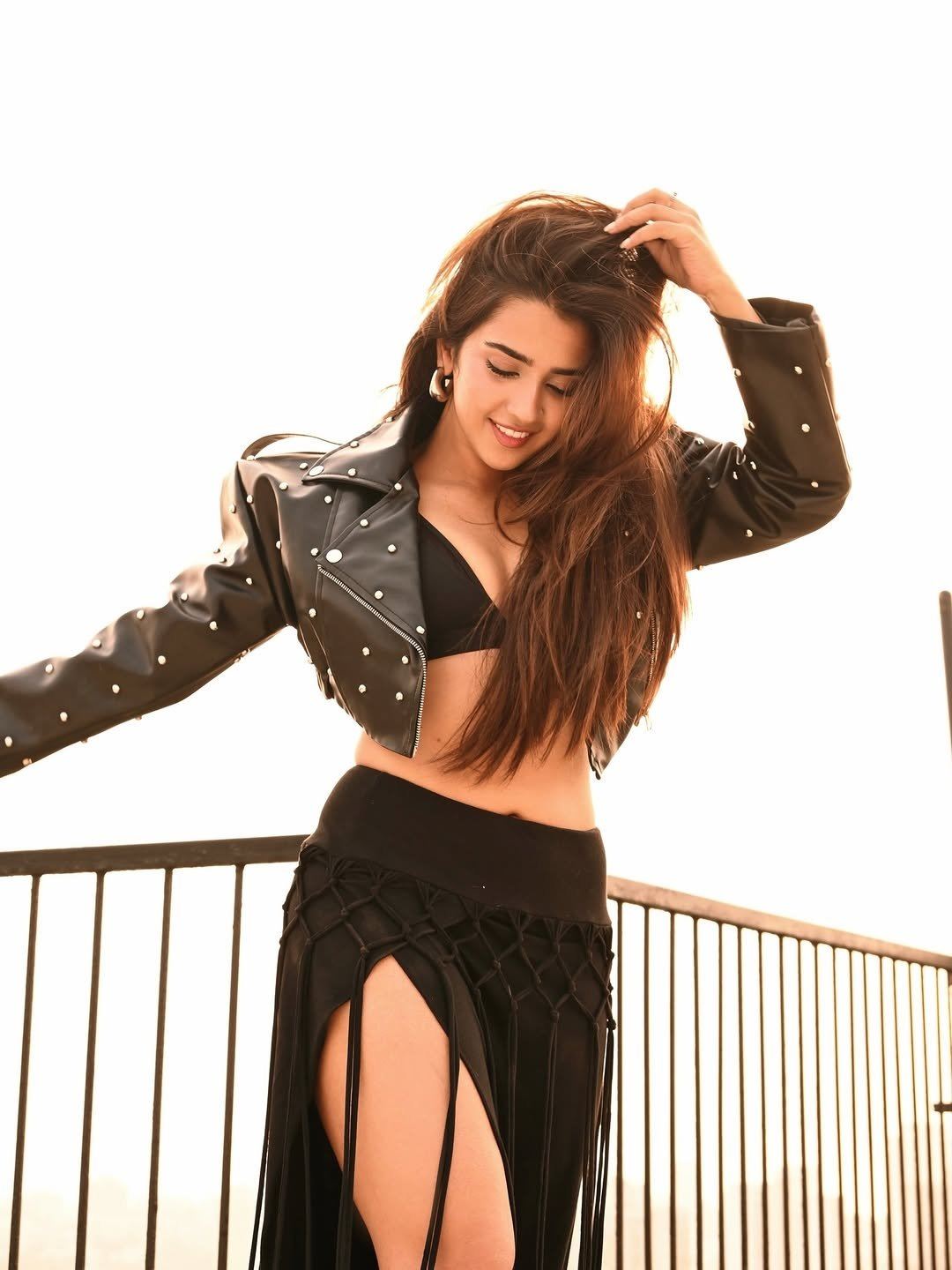 Roshni Walia Bold Rooftop Sunset Fashion Poses.