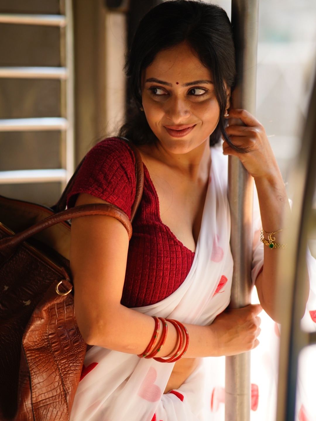 Sanya Thakurrr Posing Confidently In Heart Saree