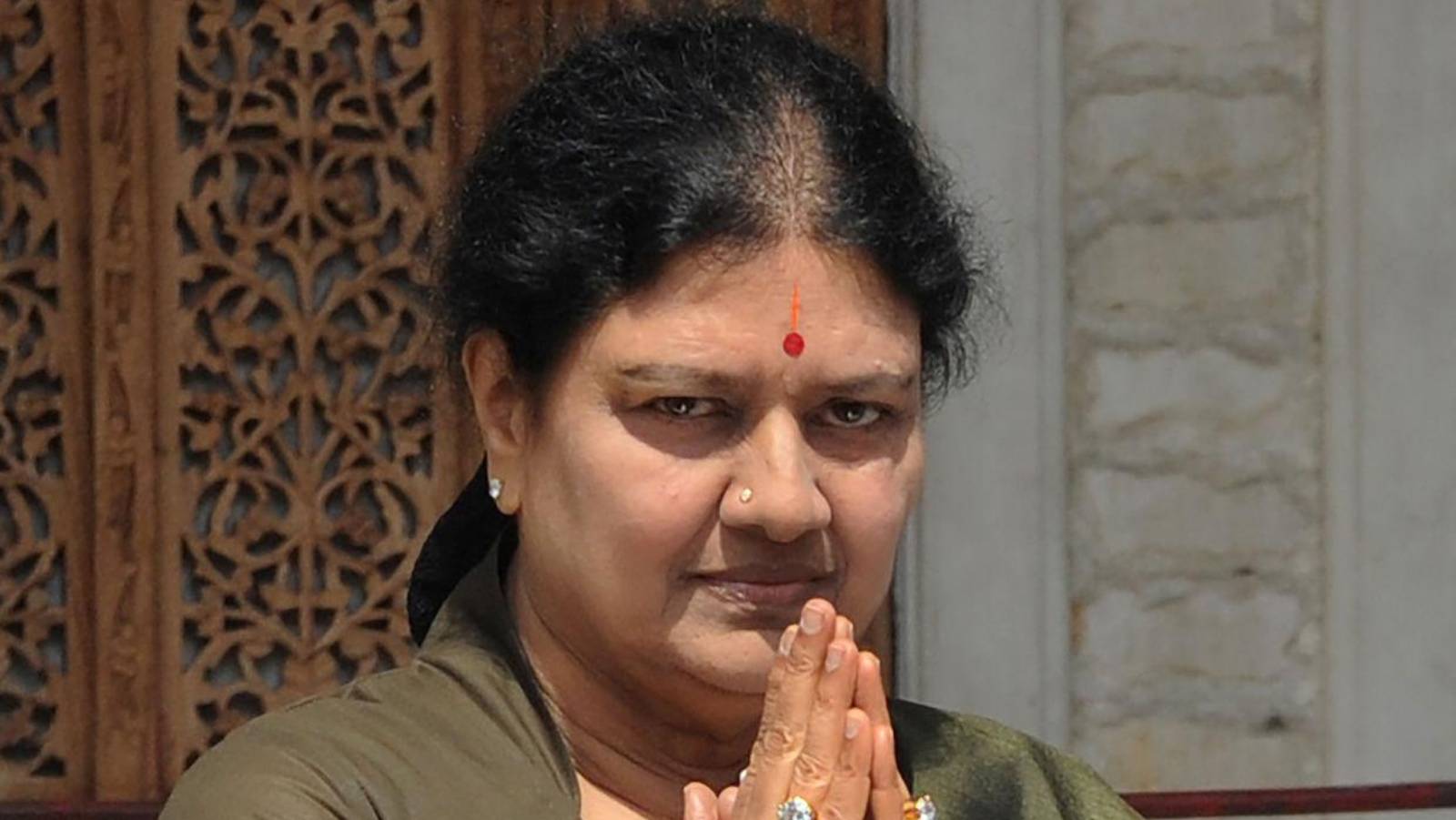 Sasikala Political Comeback Ahead of TN Polls