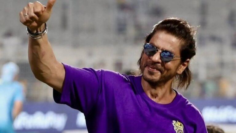Shah Rukh Khan with KKR