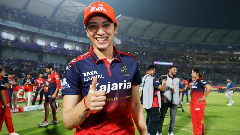 Smriti Mandhana celebrates RCB WPL title