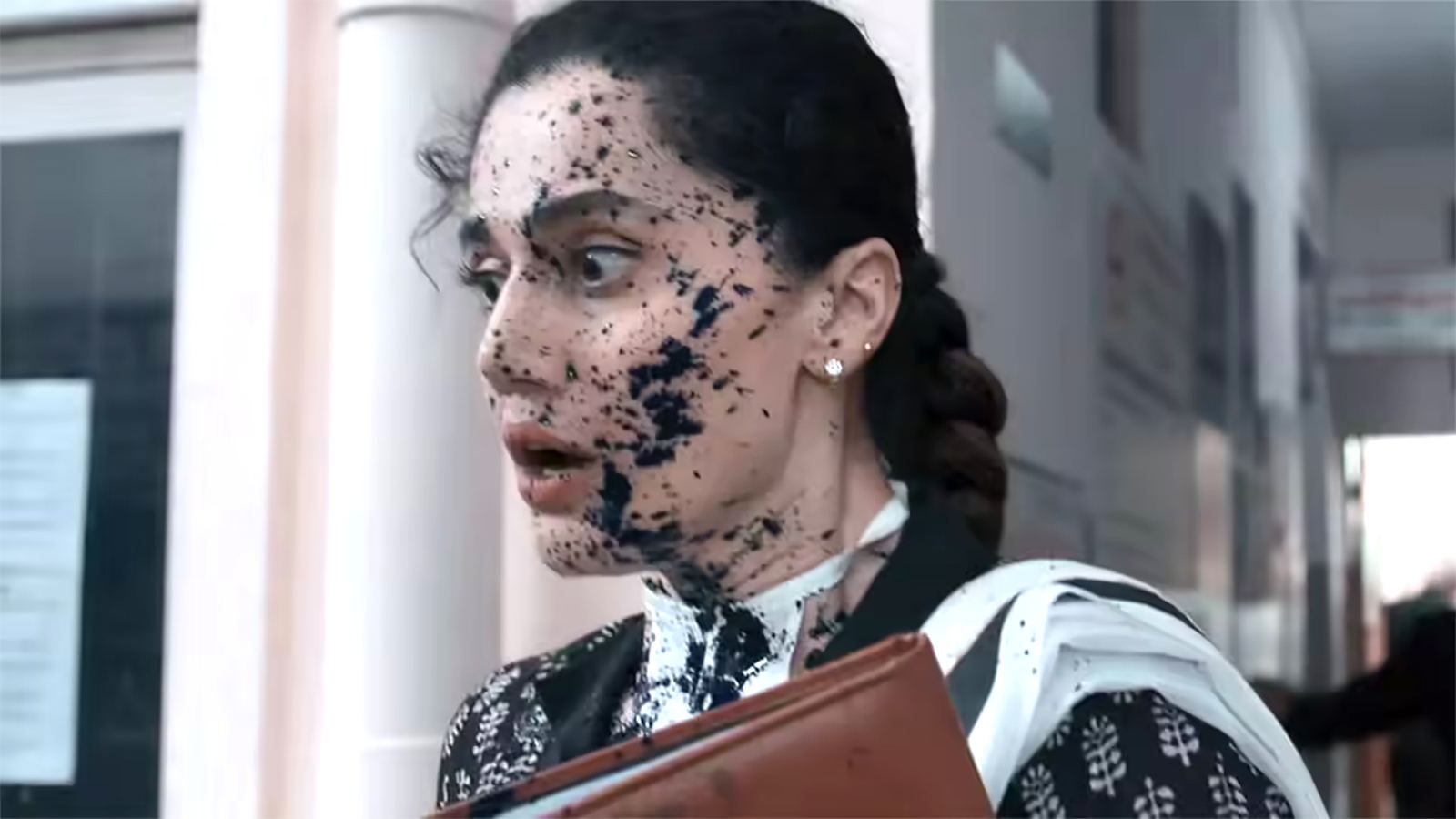 Tapsee Pannu Assi