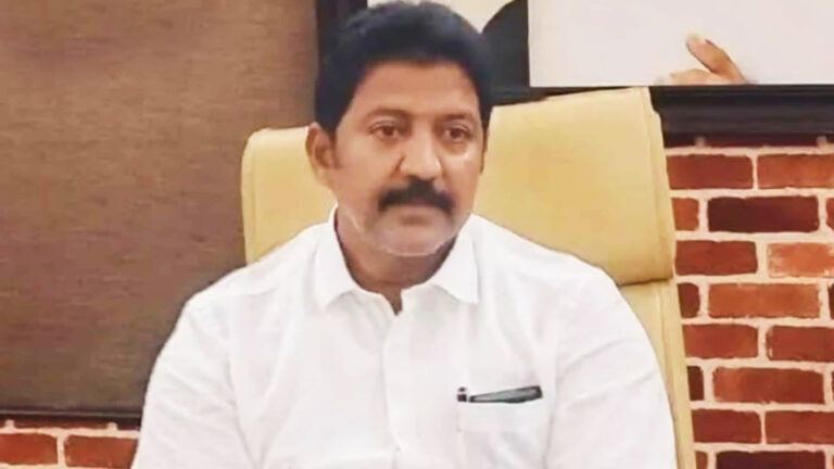 Vallabhaneni Vamsi appears before court