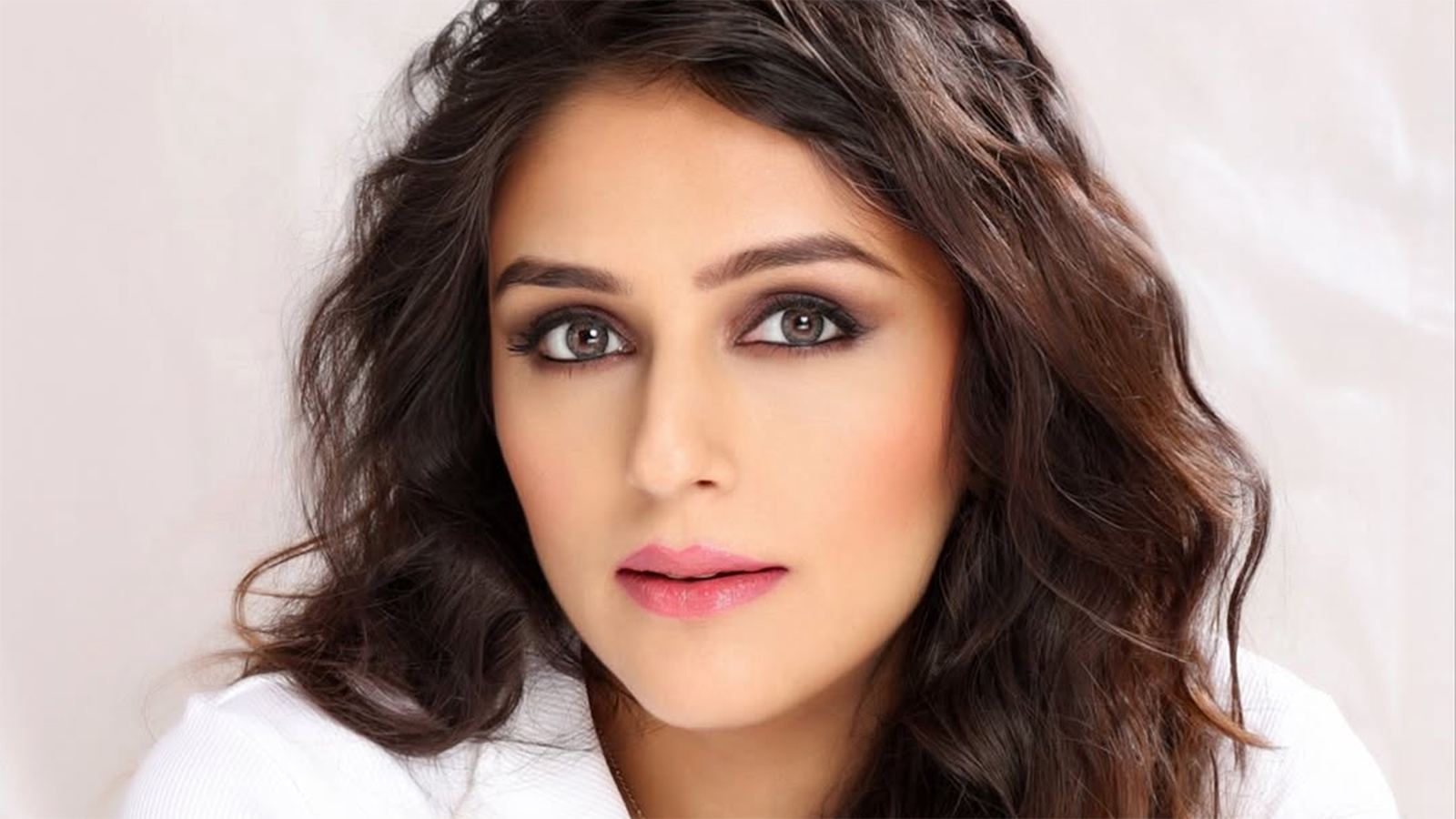Aarti Chabria speaks on Bollywood roles