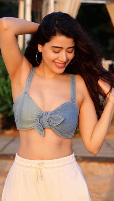 Aartii S Chhikara Showcasing Sharp Style Profile