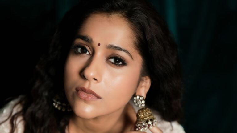 Anchor Rashmi Khameini controversy