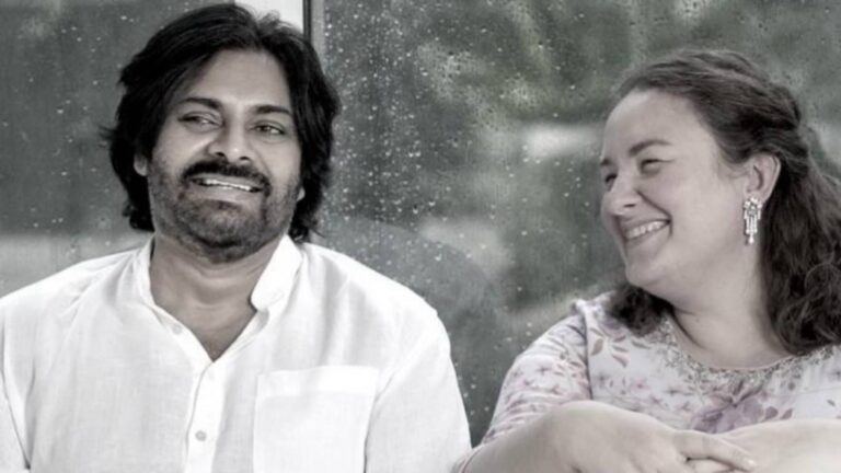 Anna Konidela Instagram debut