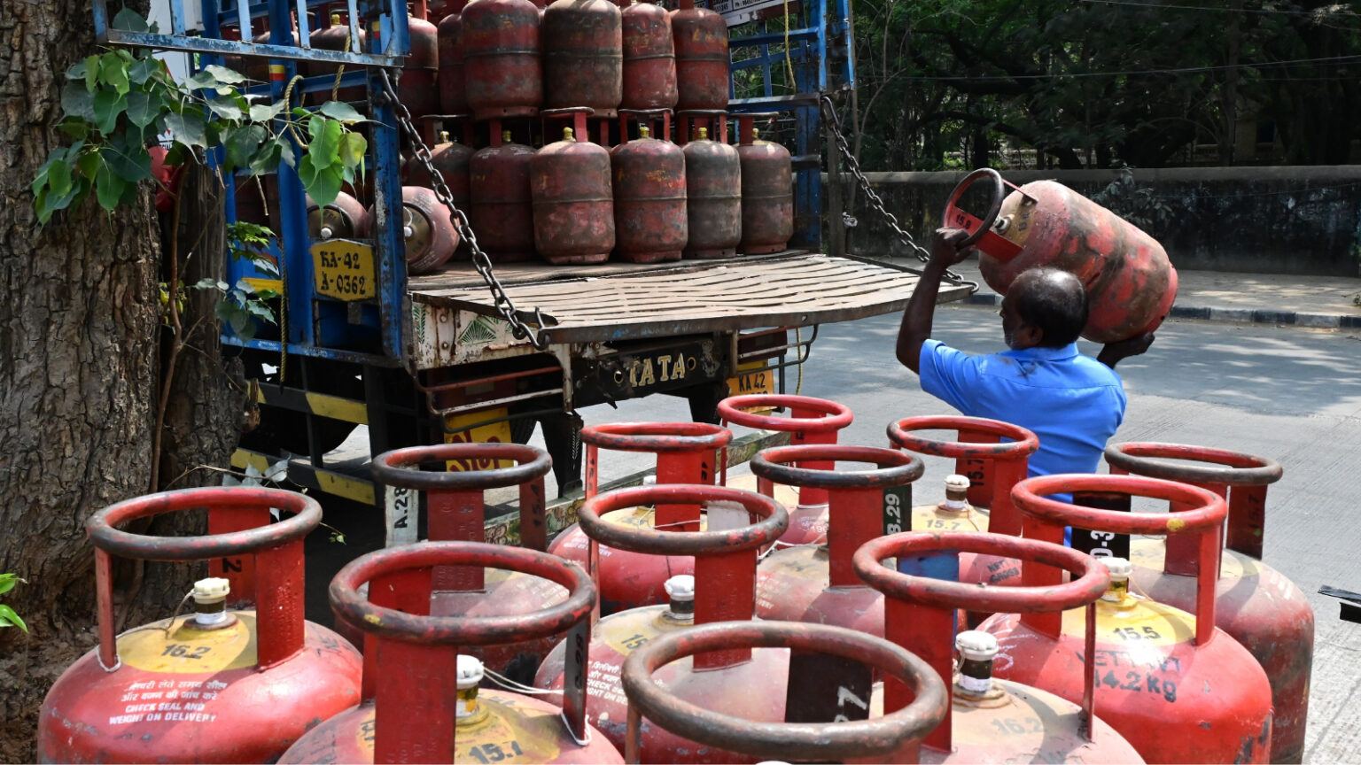 Gas Shortage Hits AP and Telangana