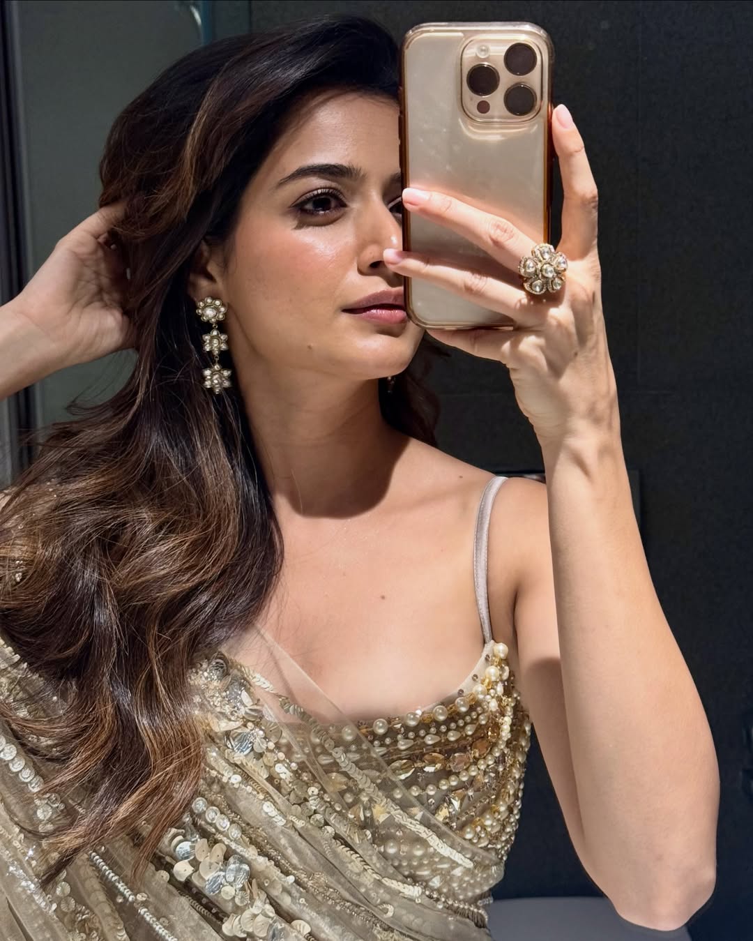 Ashika Ranganath Sassy Mirror Selfie In Glamour