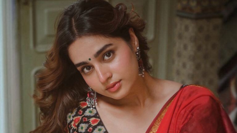 Ayesha Khan trolling issue