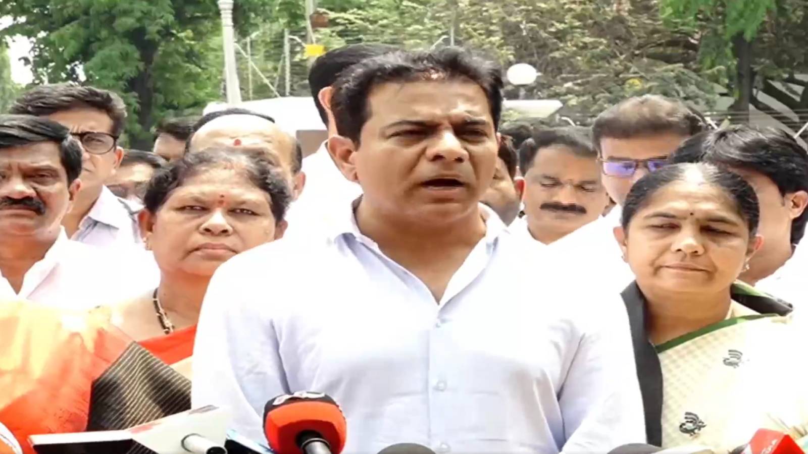 BRS leaders meet at KTR residence