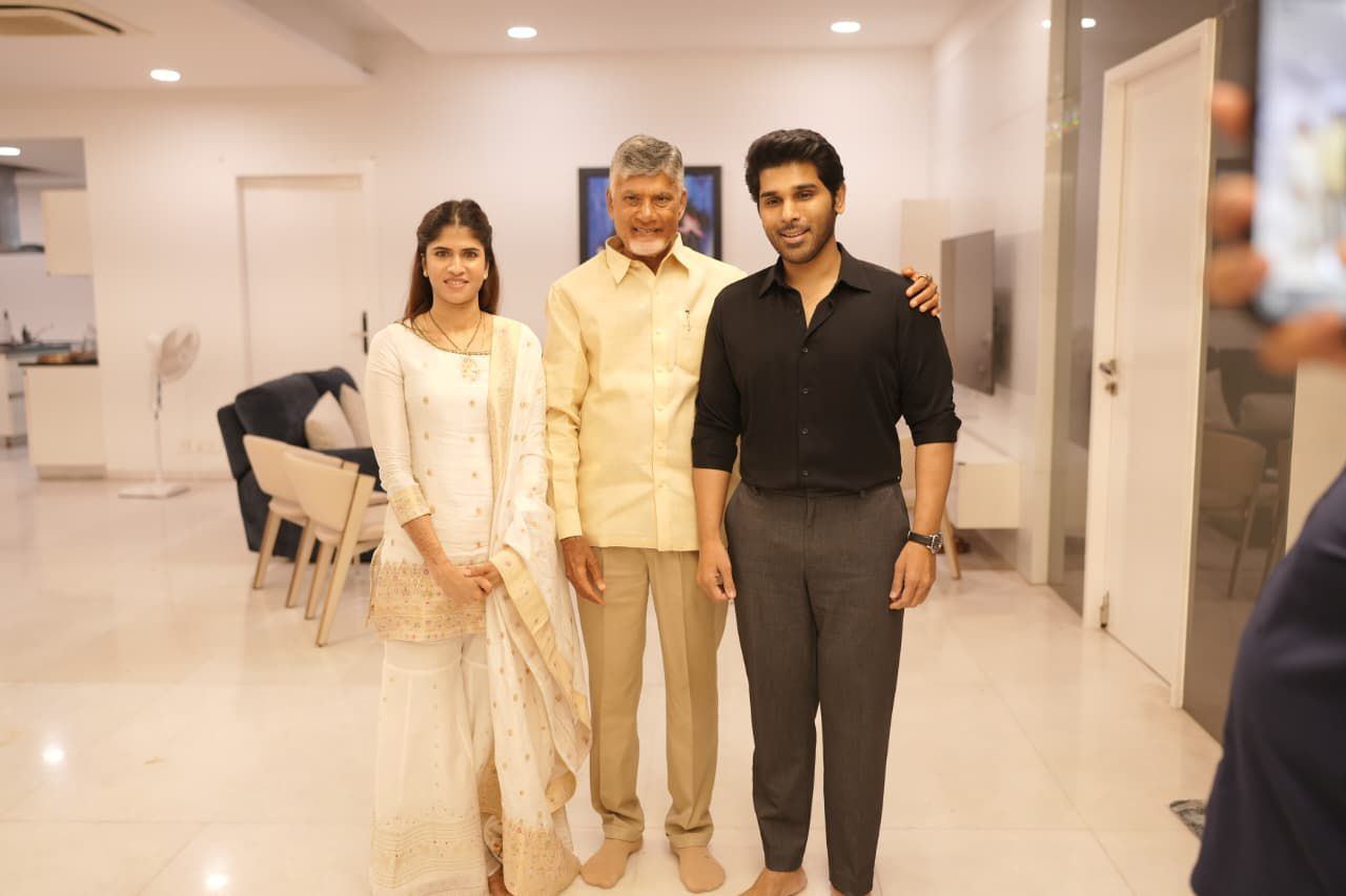 Allu Sirish Posing With AP CM Chandrababu Naidu