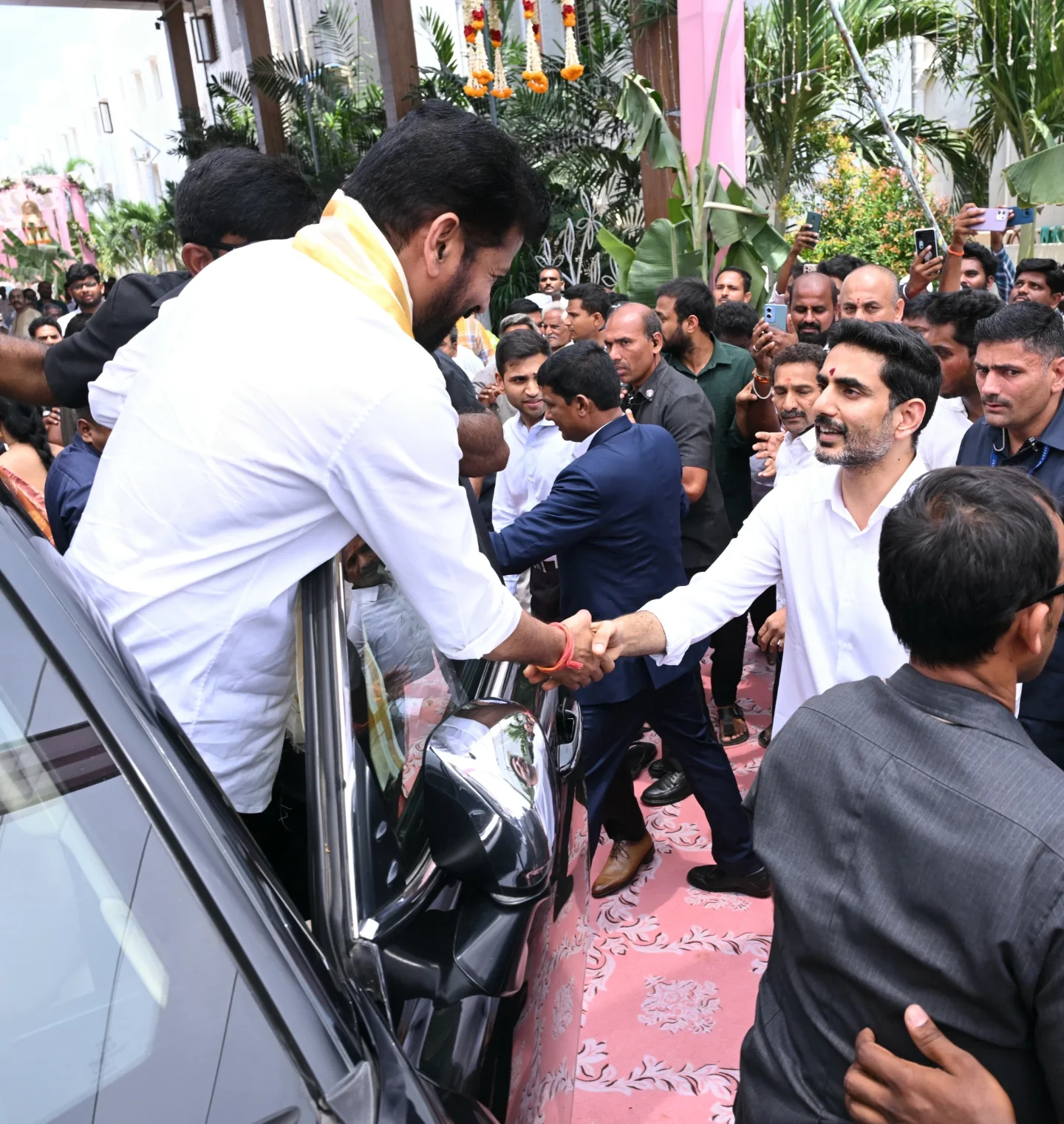 CBN, Nara Lokesh & Revanth Reddy at Dhulipalla Narendra's Daughter Wedding