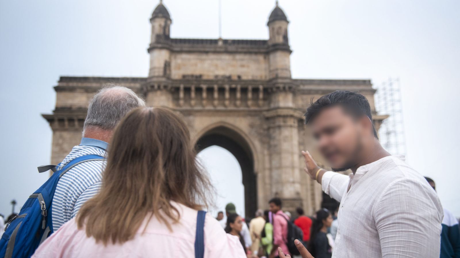 Dharavi tour controversy Mumbai