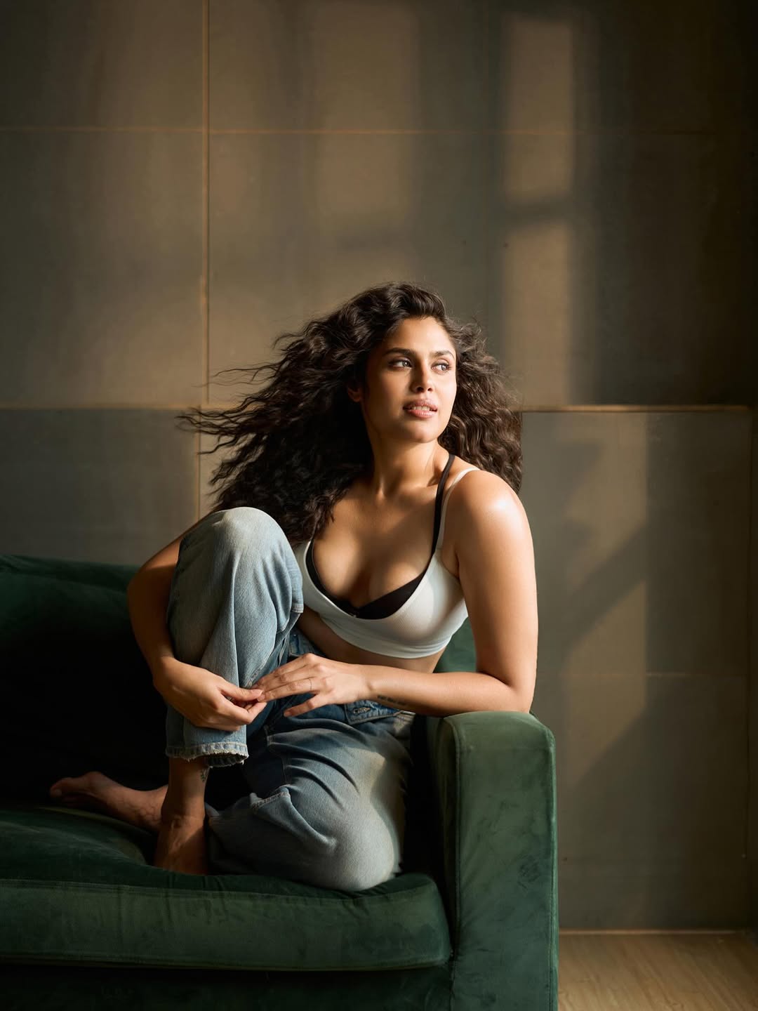 Faria Abdullah stylish indoor photoshoot look