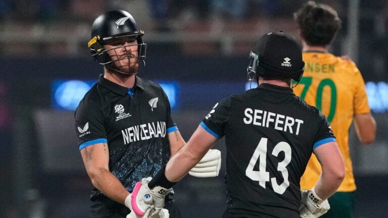 Finn Allen T20 WC century