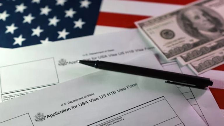 H-1B worker visa status issue case