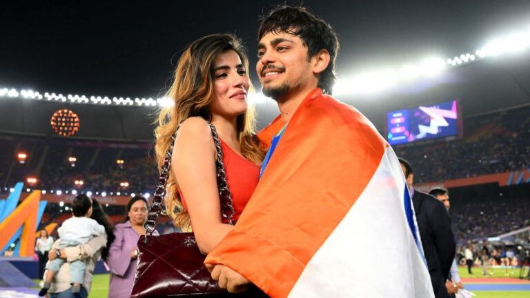 Ishan Kishan Aditi Hundia celebration