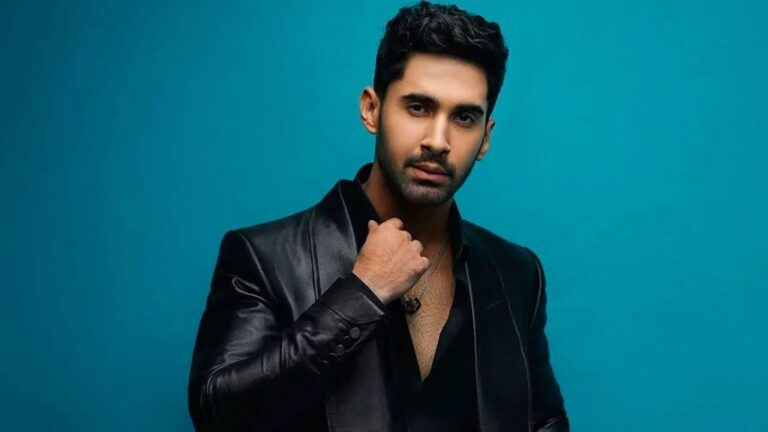 Lakshay at Dostana 2 project discussion