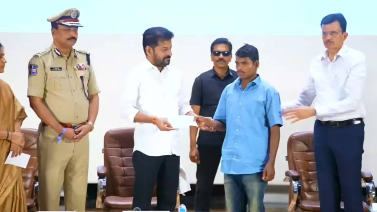 Maoists Surrender Telangana