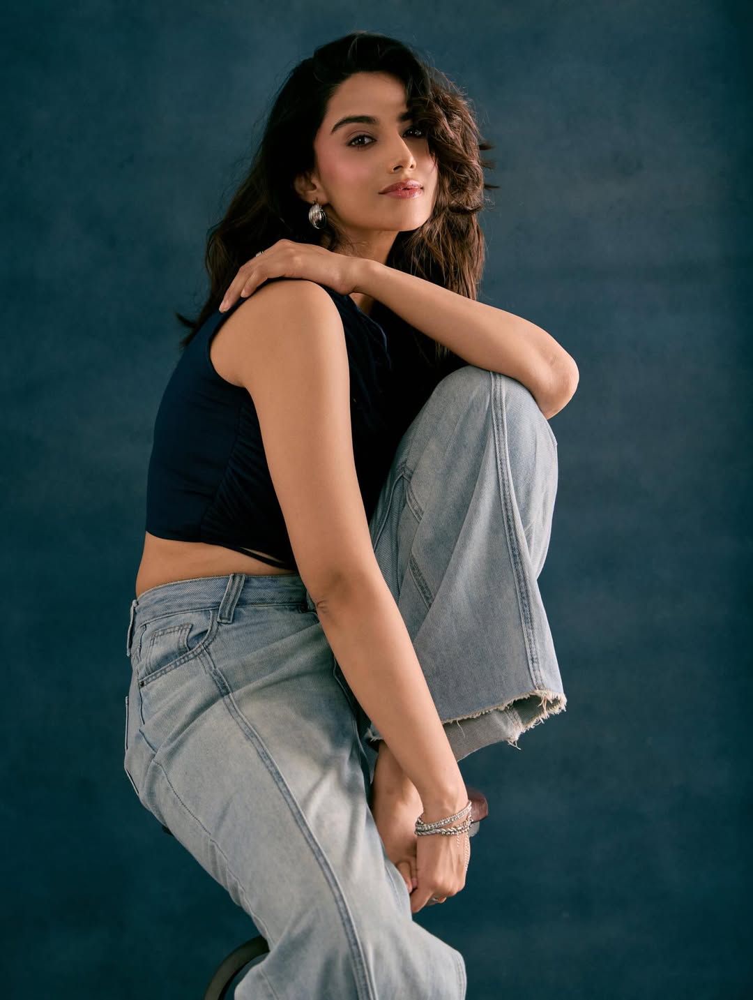 Meenaakshi Chaudhary Wide Leg Jeans Fashion Pose