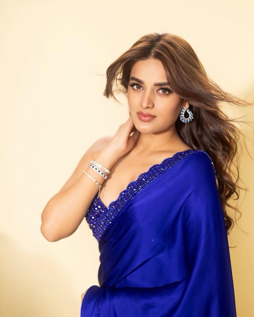 Nidhhi Agerwal Spicy Plunging Neckline Style