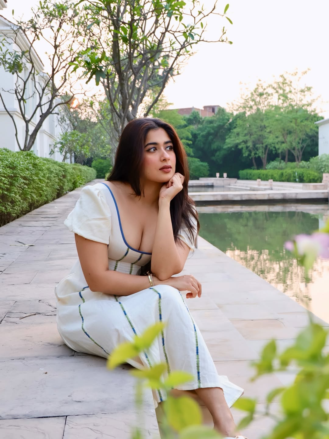 Nikita Sharma Flaunting Edgy Deep Neckline Fit