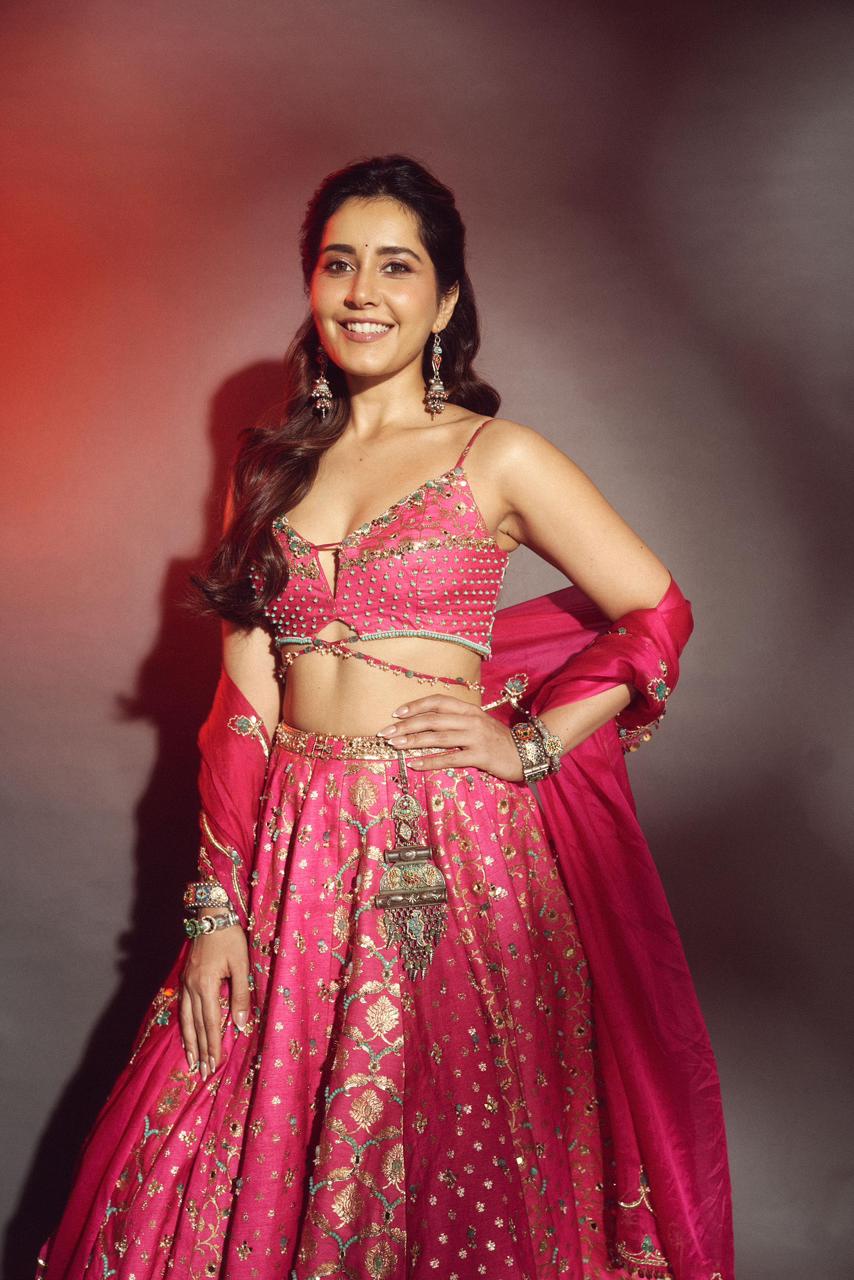Raashii Khanna In Pink Lehenga With Bold Pose