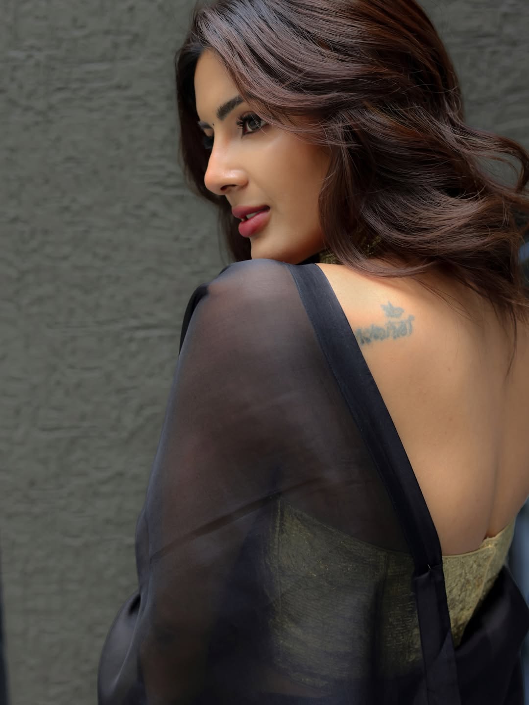 Samyuktha Menon Edgy Back Tattoo And Saree Style