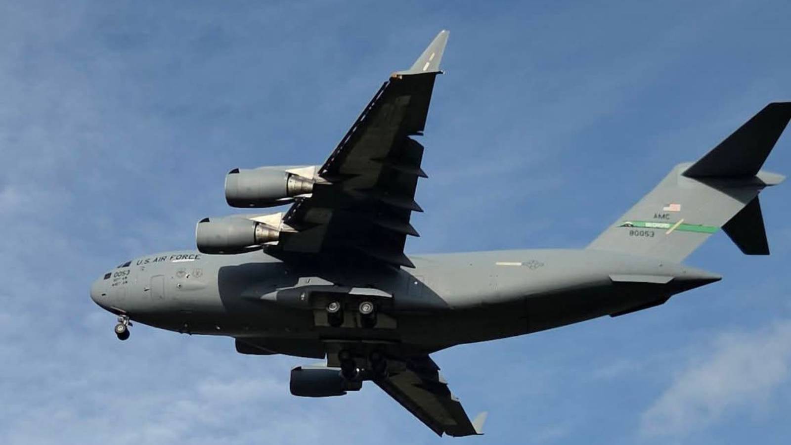 Spain blocks US military airspace