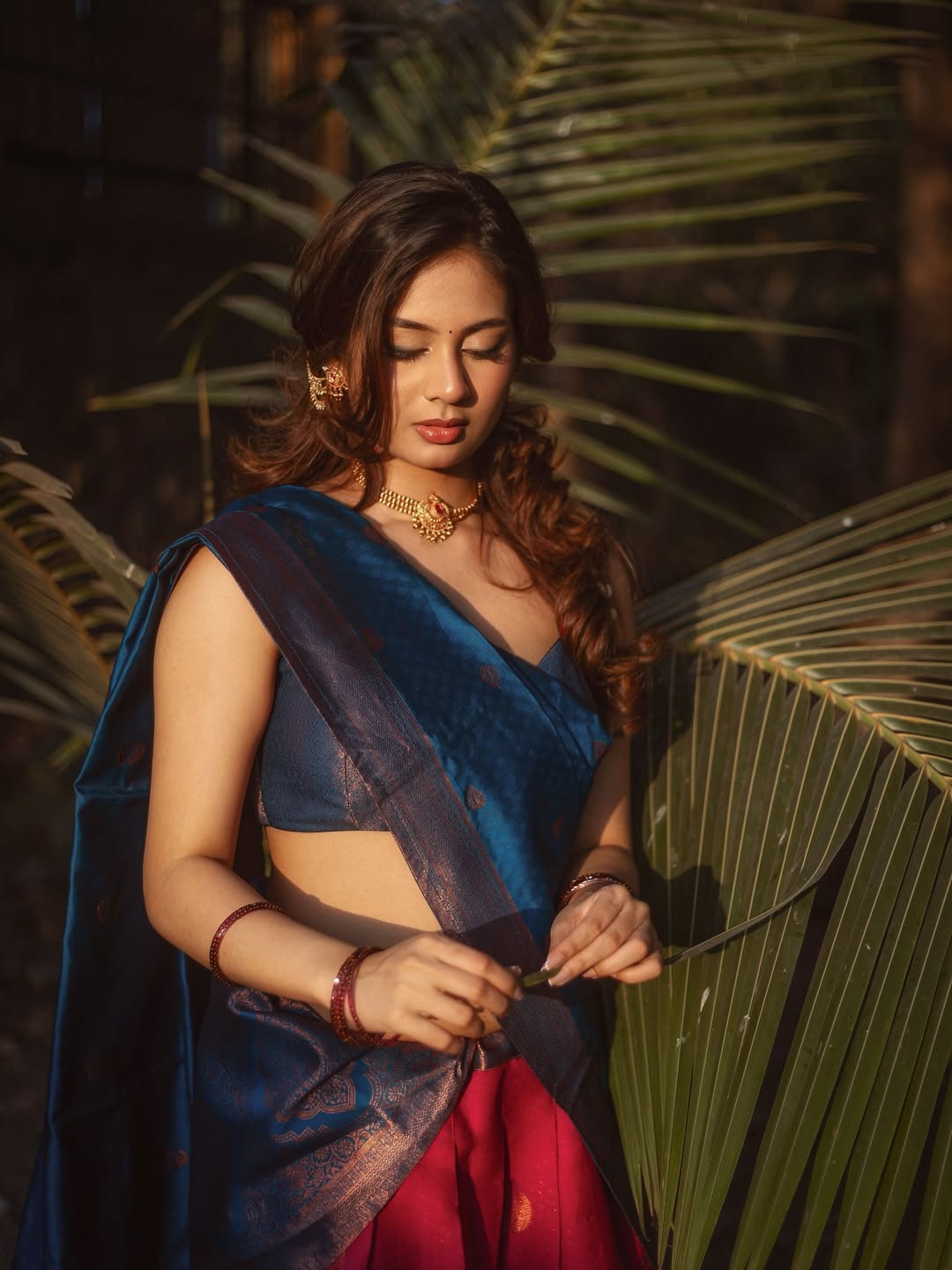 Srushti Bannatti Elegant Side Profile In Saree