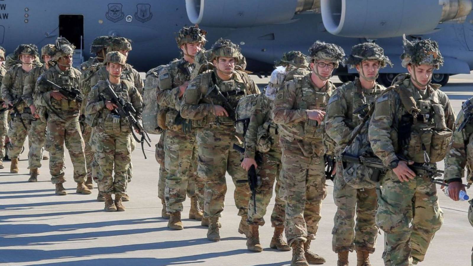 US Iran troop tension military build up